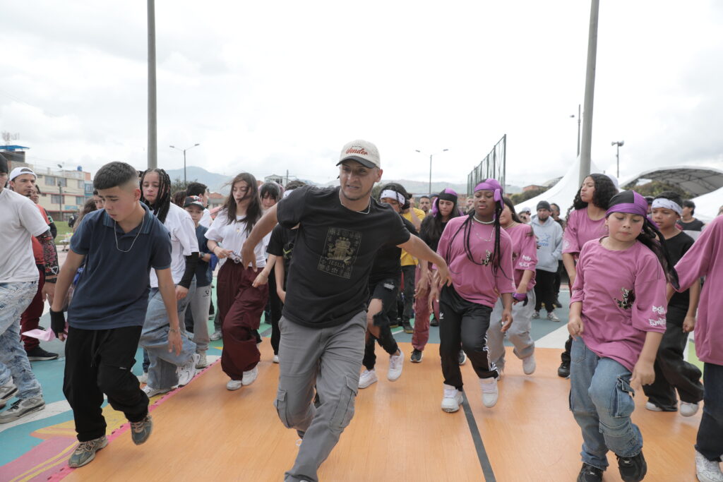 crea en movimiento